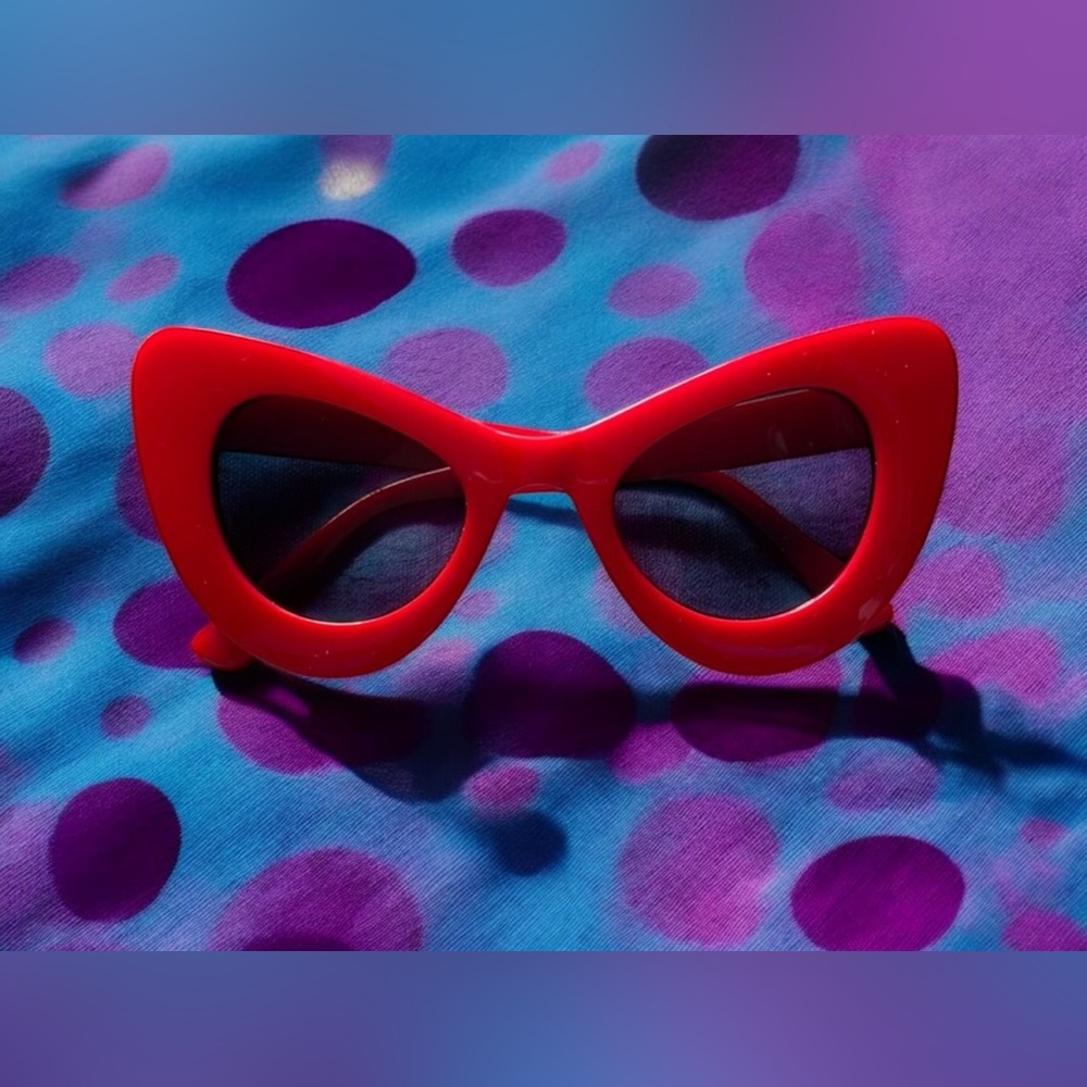 Vibrant Red Cat-Eye Glasses with Angular Design